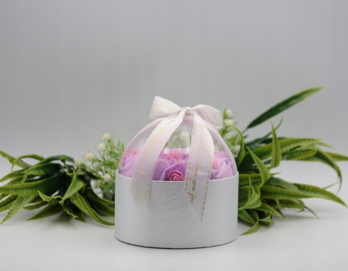 FLOWERBOX KWIATY MYDLANE BUKIET KWIATÓW W PUDEŁKU FLOWER BOX RÓŻE MYDEŁKO