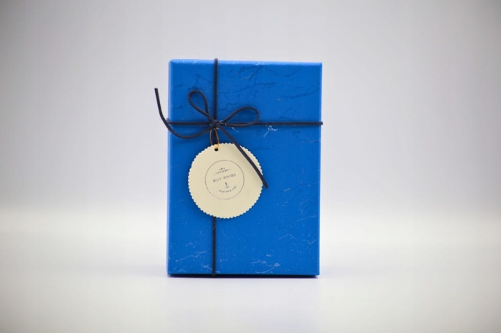 Komplet 2 Eleganckich Niebieskich Pudełek Prezentowych z Zawieszką